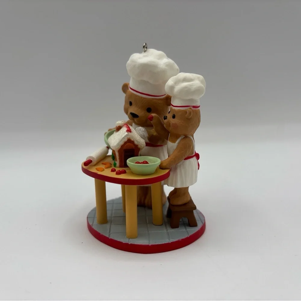 Hallmark Keepsake Ornament 2013 Busy Bakers Christmas Tree Ornament Artist Craft